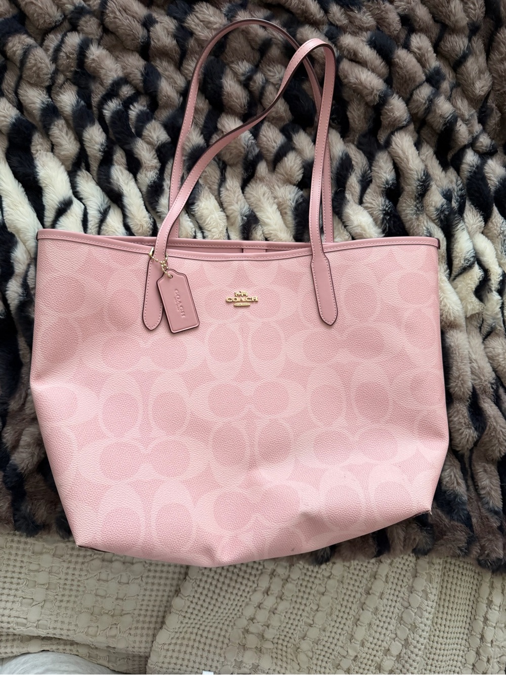 Coach 2025 Powder Pink large city tote - Picture 5 of 5